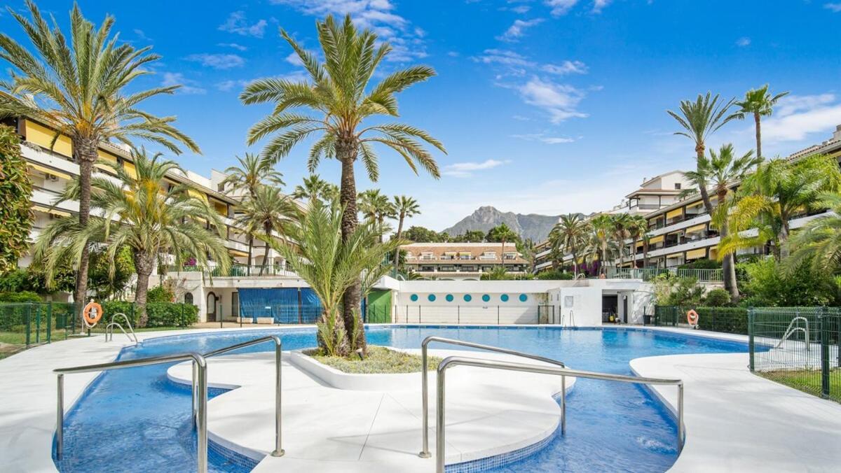 Golden Mile Getaway, Garden View, Pool & Comfort Marbella Exterior photo