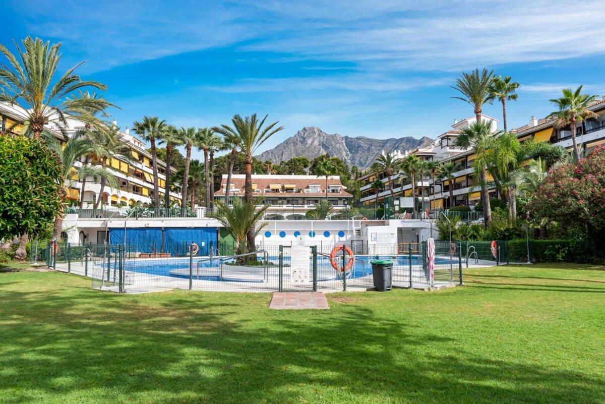 Golden Mile Getaway, Garden View, Pool & Comfort Marbella Exterior photo