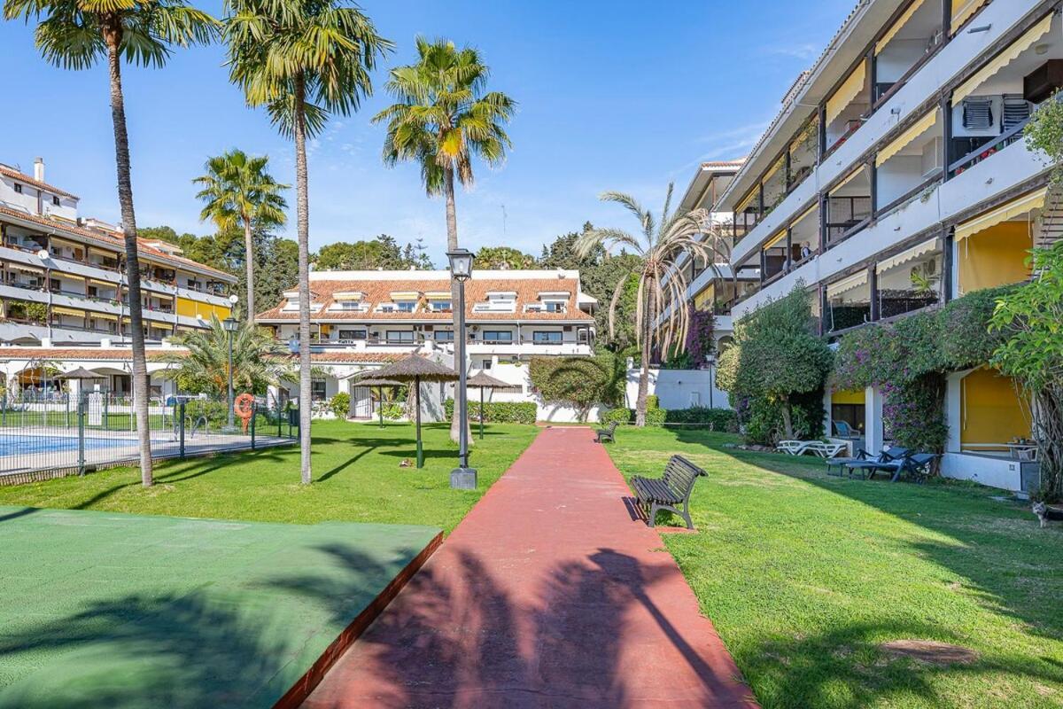 Golden Mile Getaway, Garden View, Pool & Comfort Marbella Exterior photo